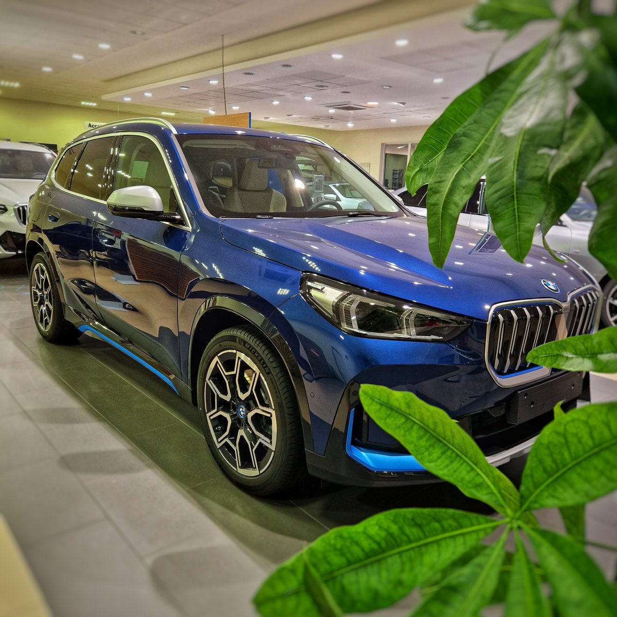 Entra nella mobilità elettrica di BMW con la BMW iX1: Versatilità e Funzionalità.
BMW iX1 con l'innovativo Curved Display, spaziosa e compatta. 

▶️ Vieni a scoprirla da Paradiso ◀️

#BMW #MobilitaElettrica #TheiX1 #iX1 #ParadisoBMW #CurvedDisplay
