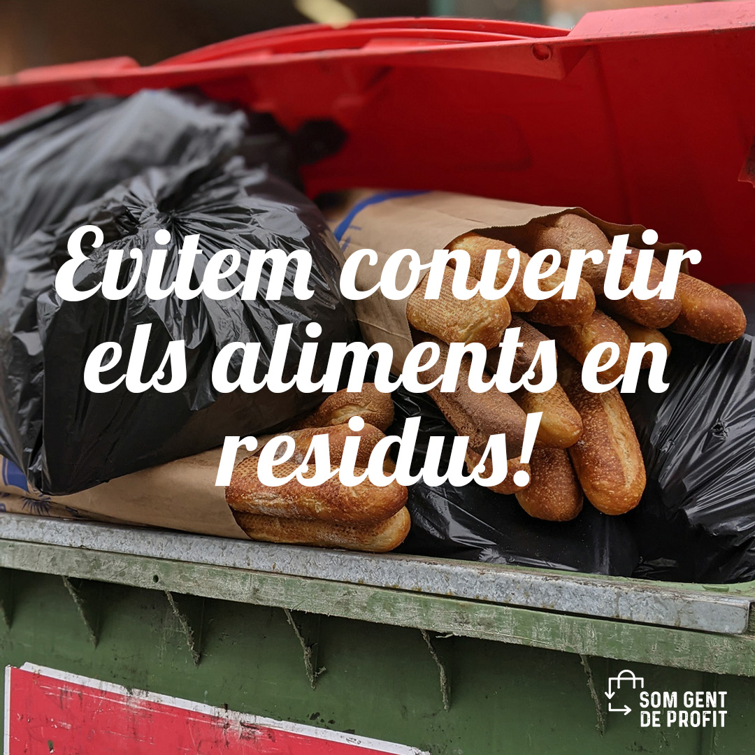 Evitar convertir els aliments en residus, és el propòsit principal de Som Gent de Profit. Actualment, a Catalunya amb les nostres escombraries es podrien alimentar més de 500.000 persones durant un any i equival a llençar el menjar durant 25,5 dies. Ajuda'ns a evitar-ho!💪