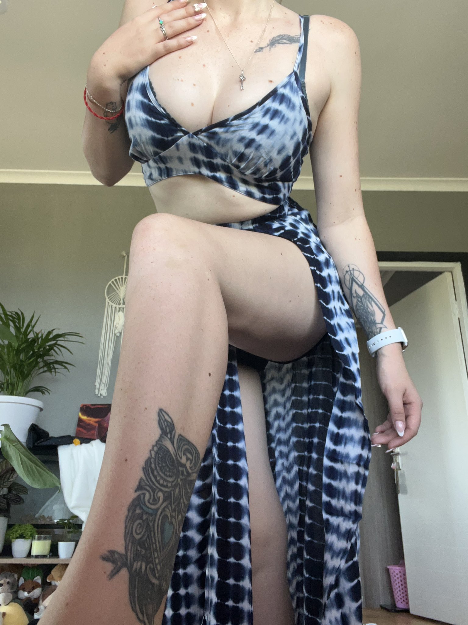 Psycho💕Gummy on X: Hey put my shoes on for me✨💋 t.covfE5pthnxD   X