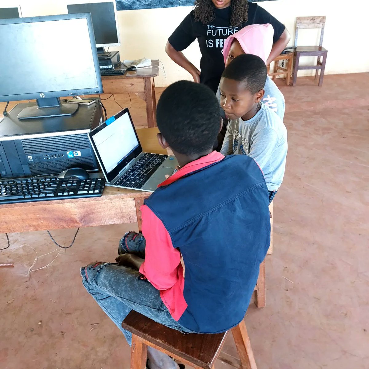 DadaStem's tweet image. Last day of kids' coding week. Implementing the learned skills.
#kidsintechnology
#kidscoding
#kidscodingclasses