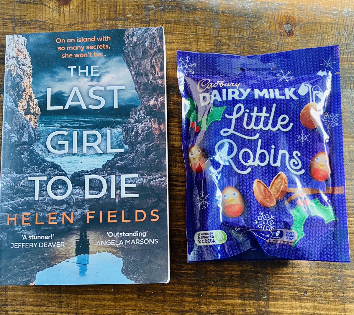 Happy Friday everyone! Here is my first #giveaway of 2023. #win a copy of The Last Girl to Die and a pack of Little Robins. RT &amp; follow to enter. UK only. Closes 16/01/23 at 11.59pm.
