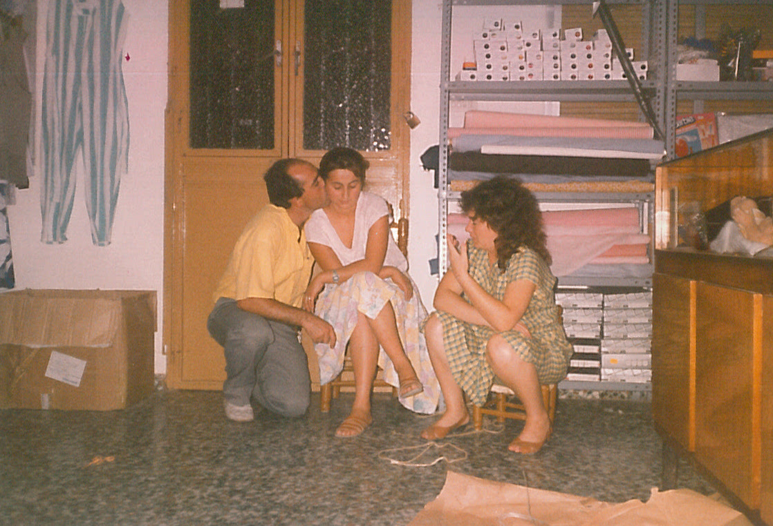 recoverodocu's tweet photo. Un oficio, una vida...❤️ ¿te vienes el próximo martes 17 a que te contemos esta historia?

Nos vemos a las 17h, en @LoyolaAnd (campus de Dos Hermanas) para presentaros el documental "Recovero: un oficio, una vida". 

¡La entrada al evento es libre!☺️ https://t.co/doDl3cx4yI