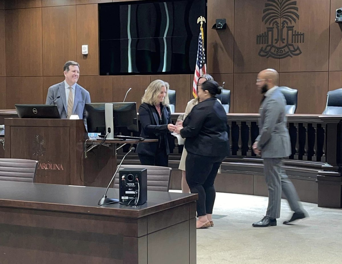 RobinsonGraySC's tweet image. Last night, members of our firm attended @UofSCLaw's  inaugural ‘Celebration of the Life &amp;amp; Legacy of Dr. Martin Luther King Jr.’ featuring keynote speaker, Deborah Enix-Ross. 
We were honored to receive the school’s first Dr. Martin Luther King Jr Distinguished Service award.