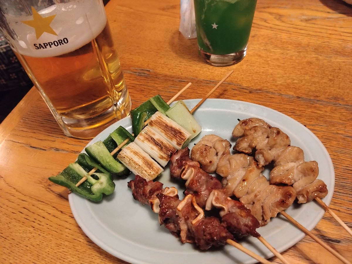 sakuramaru_taro's tweet image. 家の近所にあるもつ焼き屋さんに初来店！出てくるもの全部美味しくてまた来たくなっちゃうじゃんかー😋
#松戸 #火の国