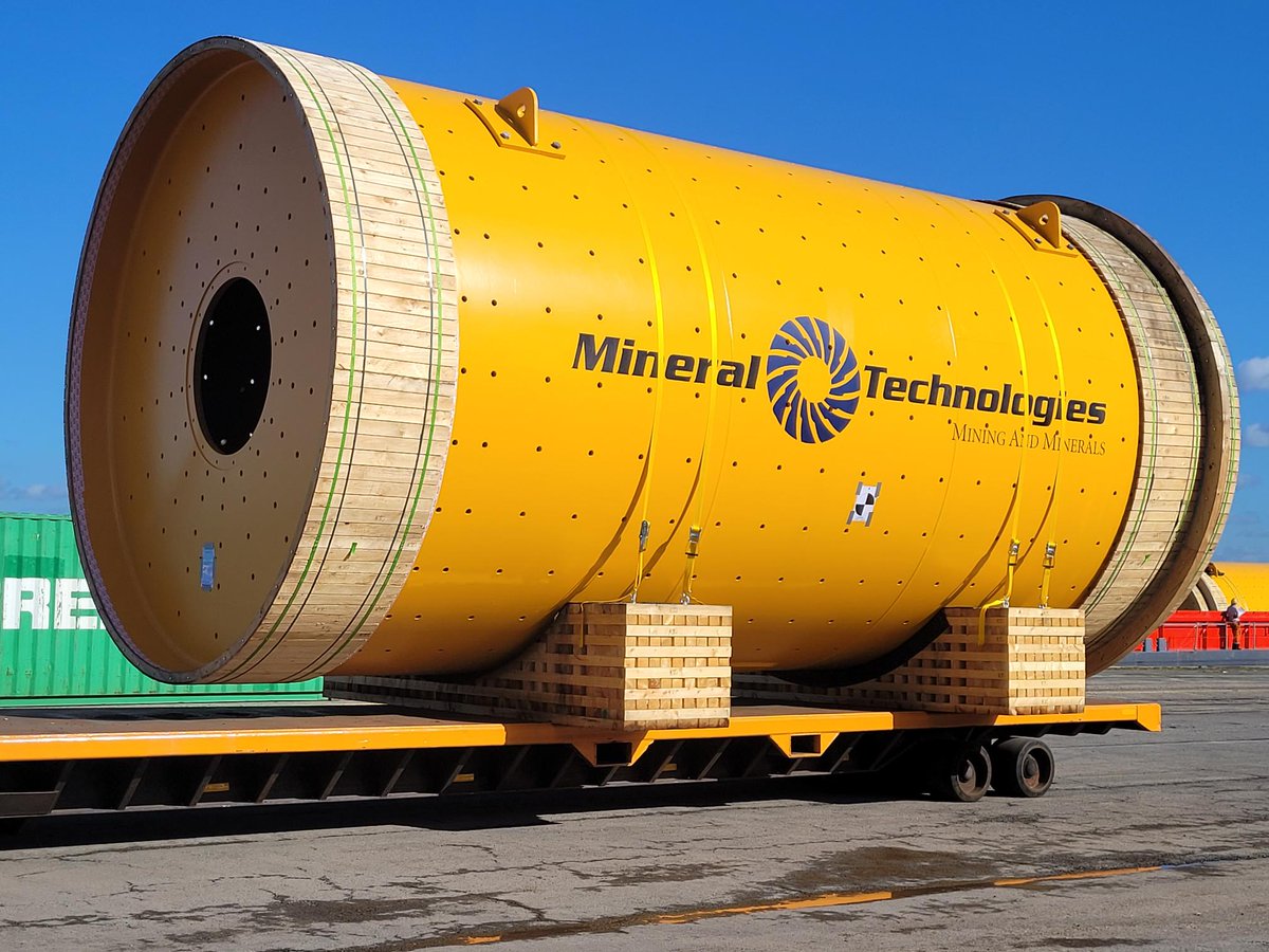 mineraltech's tweet image. #millshell ready for loading. Another #ballmill delivered on-time.
 
#mineraltech #mineraltechnologiesgroup #mining #manufacturing #mill #miningindustry  #mineralprocessing #minerals #engineering #ballmill #hpgr #mtg #pelletizing #espplant #ironore #ores #grinding #comminution