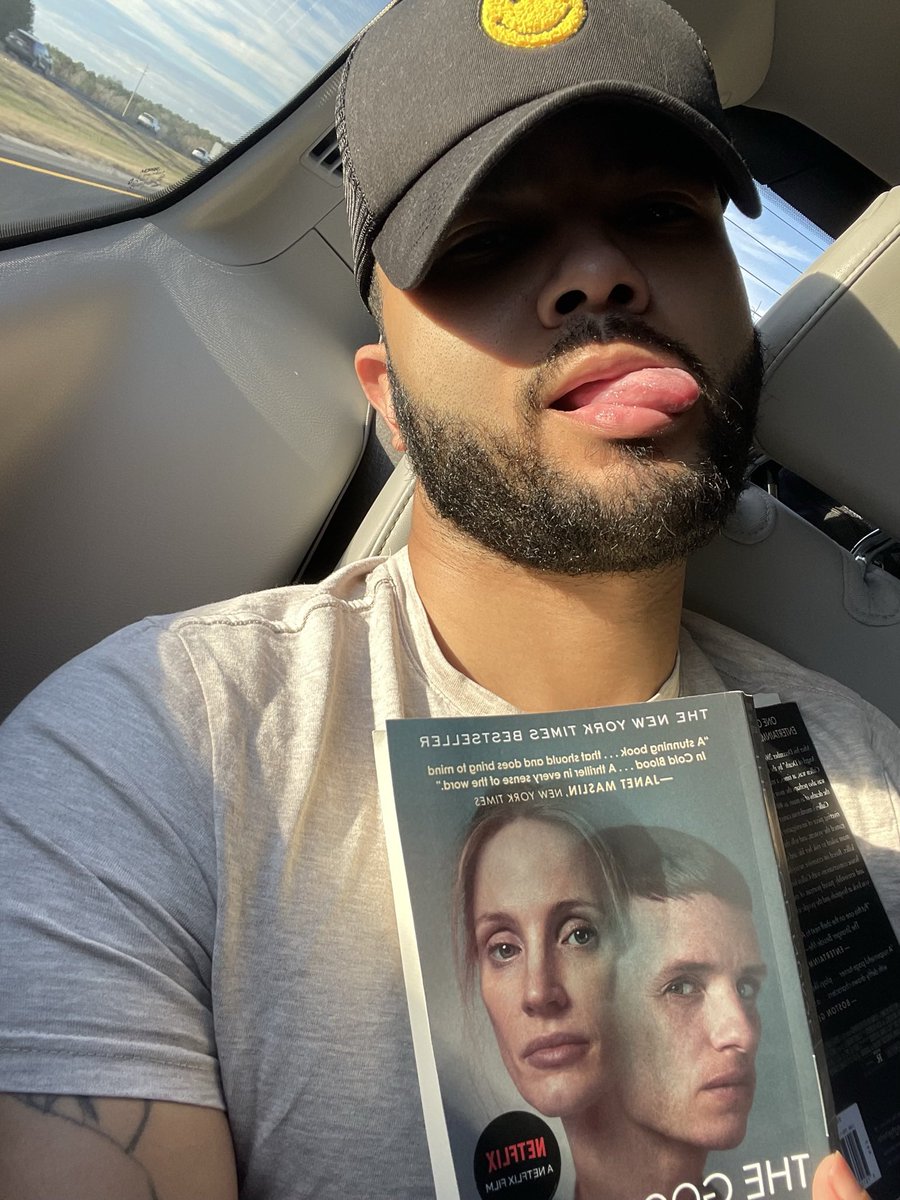 MalcolmAllenn's tweet photo. Book was def better than the movie. #goodnurse https://t.co/VBTB8Sxsa0