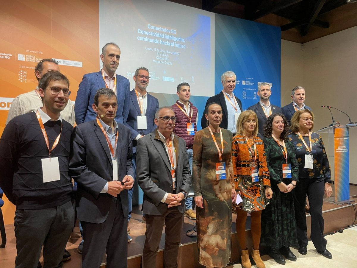 Alberto Ramírez Sánchez Spain’s Corteva’s Area Sales Manager for Pioneer, presented the #GranularLink app at the recent #Conectados5G event, sharing the benefits of this unique technology. 

Wonderful to see this app presented at this renowned forum! <a href="/CortevaES/">Corteva España</a>