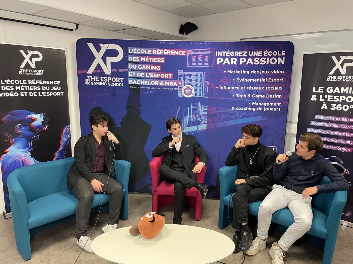 Sigma_bde's tweet photo. Le live : Touche Pas à Mon Stream commence !!
Rejoignez nous sur https://t.co/bj5AmdyTuO https://t.co/nWjEEtxuZB