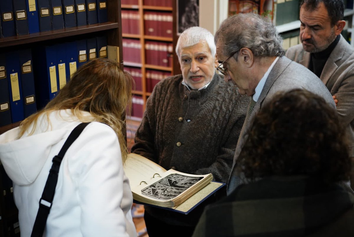 natalia_garriga's tweet photo. La @CasaAmatller de Barcelona és una de les principals joies del modernisme català, però poca gent sap que també té un excepcional fons fotogràfic i documental sobre la història de l'art que és un referent a Europa. 

Gràcies a la @Fundacio_IAAH per aquesta gran tasca! https://t.co/8511bCynry