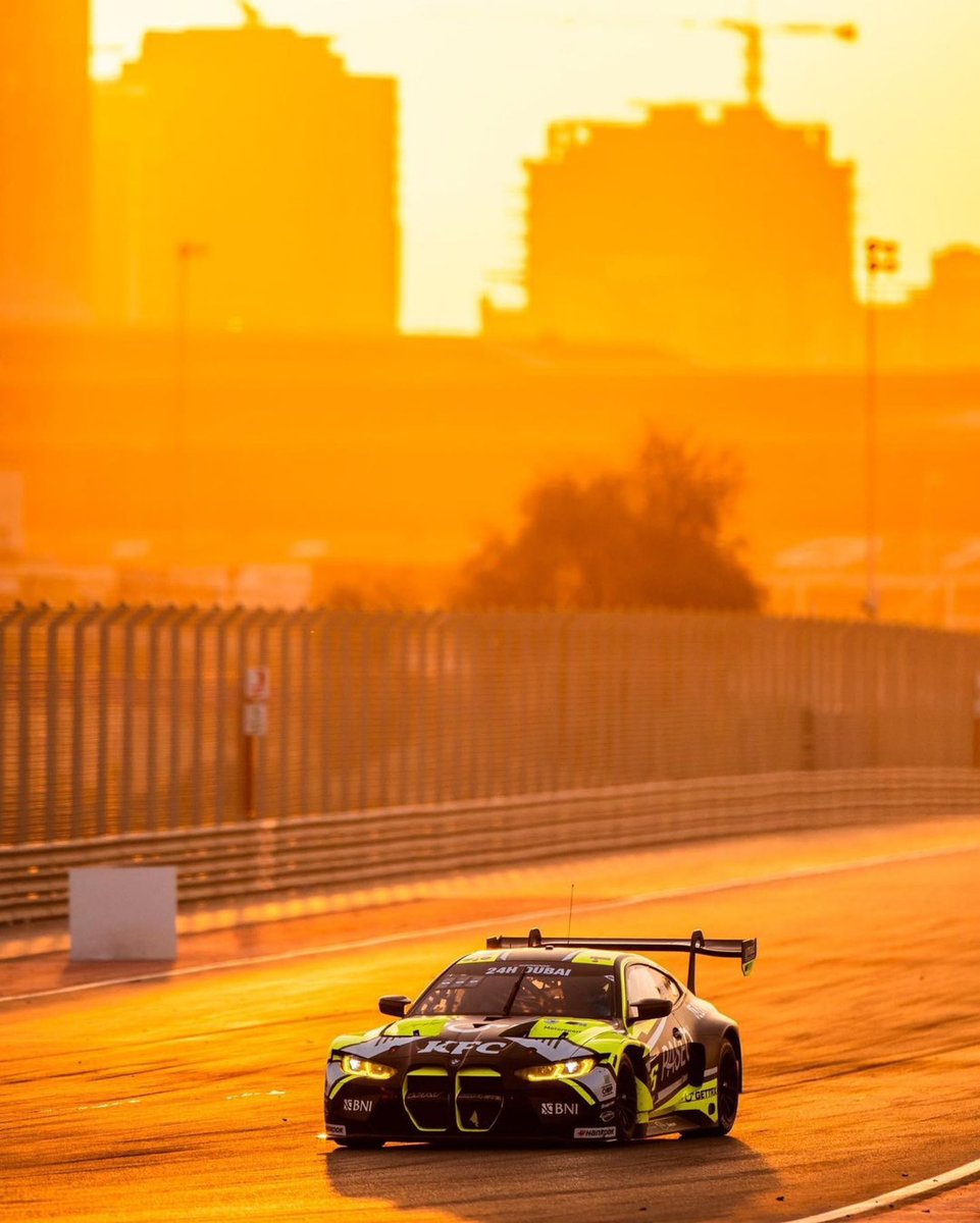 ValeYellow46's tweet photo. Hankook 24H DUBAI 
Thursday, free practice

@followWRT 
@BMWMotorsport https://t.co/ShfLTVPLn9