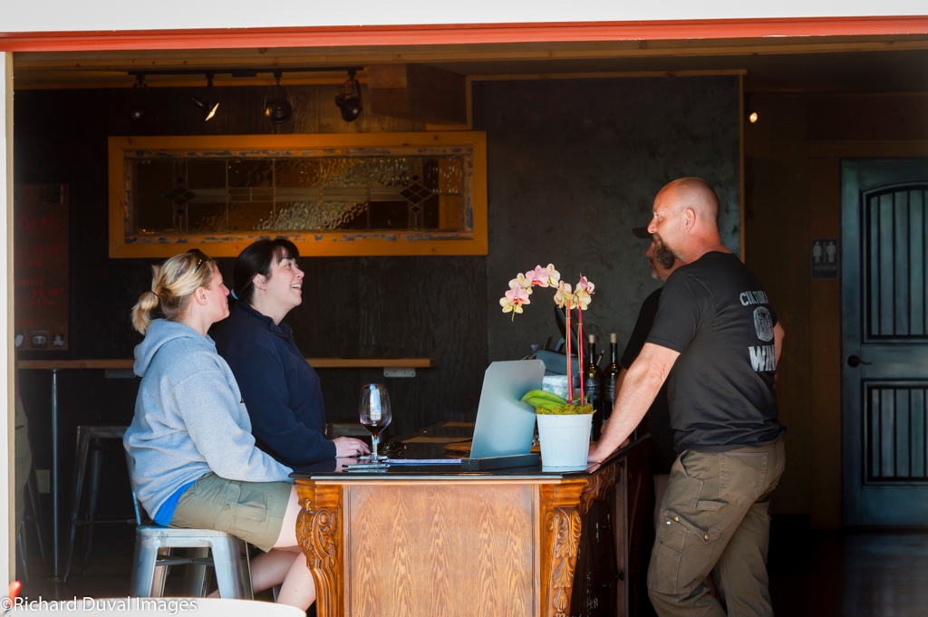 Yes, it’s easy to meet the folks behind the wine in @yakimavalleyava wine country (+ the vineyard managers, + the winery dogs, + the owners—you get the idea). The wine making couple behind @Culturawine can be found hanging around their own tasting room 📸 Richard Duval Images