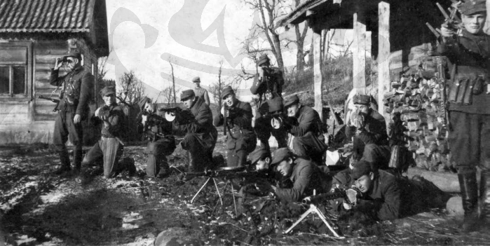 IPN_Bialystok's tweet photo. #OTD #Kalendarium 15 stycznia 1946 r. ok. dwudziestoosobowy oddział PAS #NZW pod dowództwem wachm. N.N.„Stalowego” w Nowych Raciborach rozbroił w zatrzymanym pociągu grupę żołnierzy ludowego #WP oraz Armii Czerwonej. Jeden żołnierz Wojska Polskiego zginął, jedenastu złożyło broń. https://t.co/2YxVMyrOt8