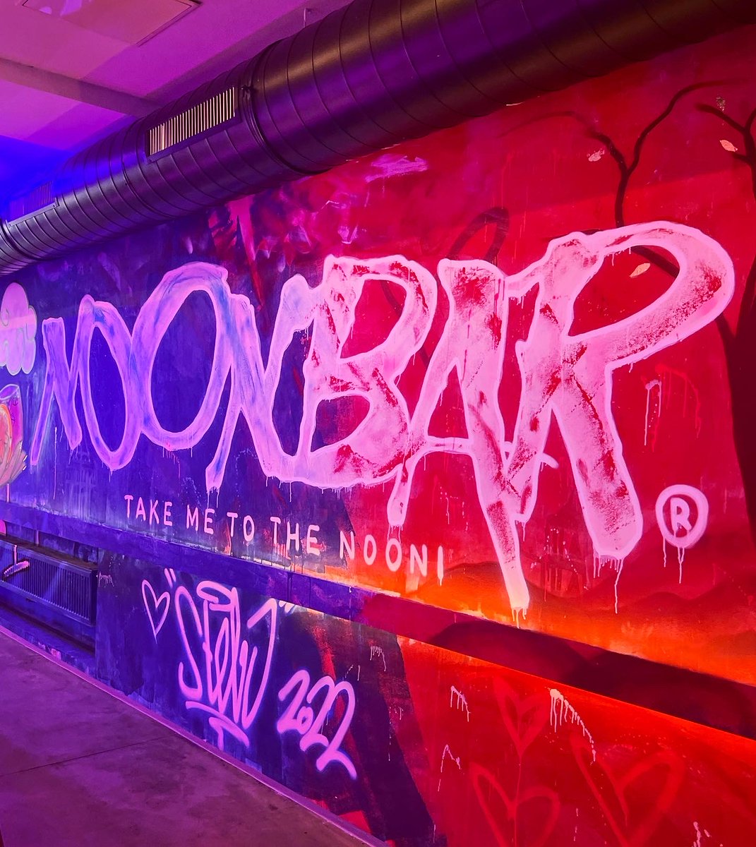 stebo777's tweet photo. Traditional Japanese ramen in New York style now also in Graz. Wei Wei Sun is opening an unique concept in the middle of Graz's university district today. An idea that was inspired by his first years of apprenticeship in America.
.
.
.
#stebo #steboart #graffiti #takemetothenoon https://t.co/nFsOIeInjd