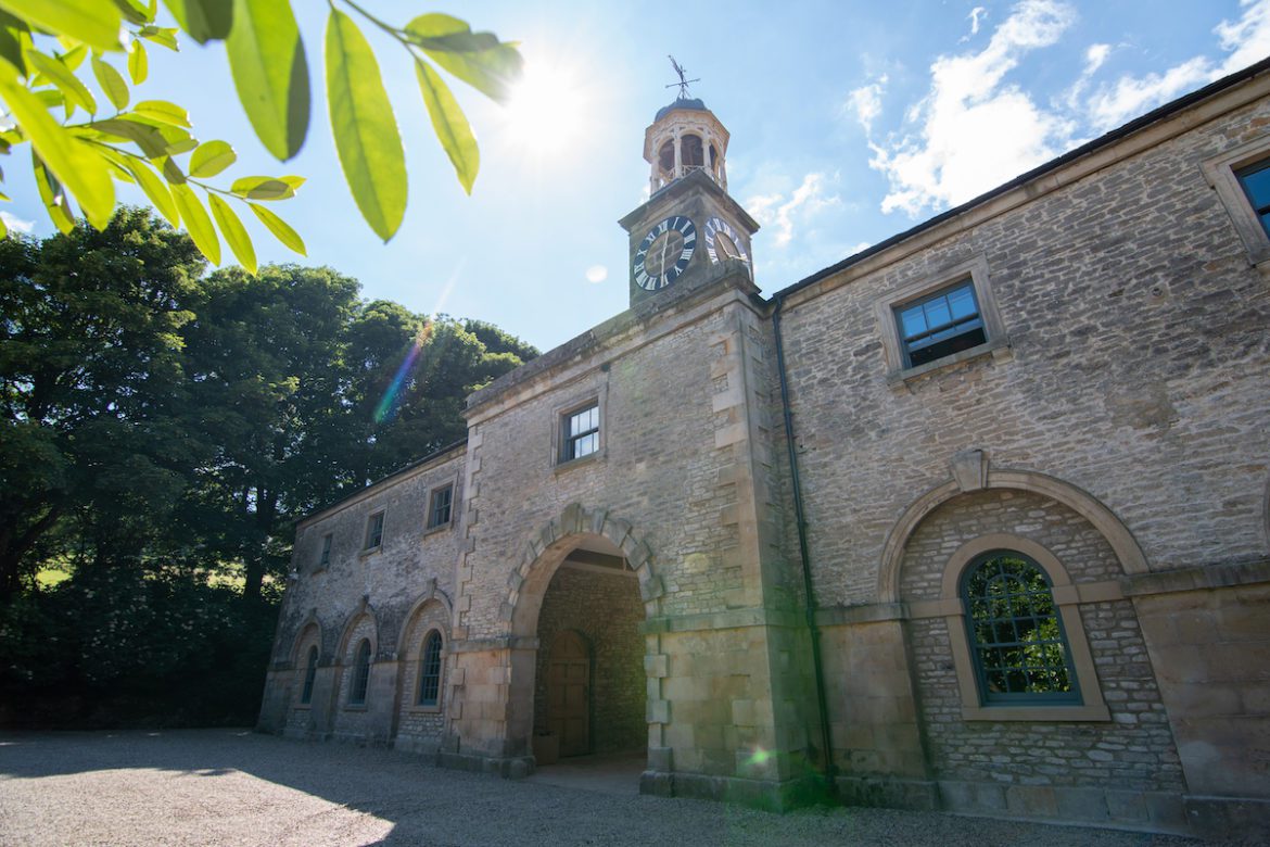 TheBespokeBook's tweet photo. Situated on the edge of the Yorkshire Dales National Park @CTB_ChristinaTB visits Marske Hall Country Estate for a relaxing staycation https://t.co/JDGZHYXmgA #boutique #British #couples #families #massage #romantic #selfcatering #weekendbreak #Yorkshire #bespokeblackbook https://t.co/jMRaDfjjnh