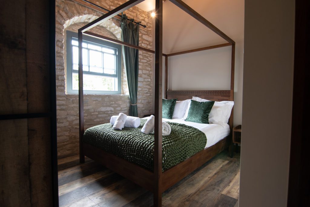 Situated on the edge of the Yorkshire Dales National Park @CTB_ChristinaTB visits Marske Hall Country Estate for a relaxing staycation thebespokeblackbook.com/marske-hall-co… #boutique #British #couples #families #massage #romantic #selfcatering #weekendbreak #Yorkshire #bespokeblackbook