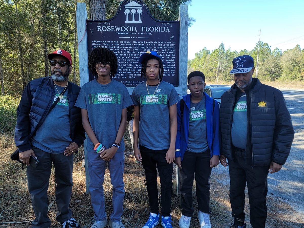 100BMSF's tweet photo. Big thanks to historian @MarvinDunn4 for providing the Dr. Guinyard Leadership Academy an opportunity to experience and participate in 100 years of history in the  @CityofRosewood https://t.co/2v9cEtxsB2