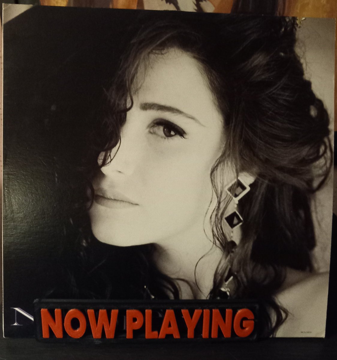 welshfreak's tweet photo. #vinylrecords blasting #Tiffany #NewInside 🤟 @tiffanytunes https://t.co/4nxcae1qPM