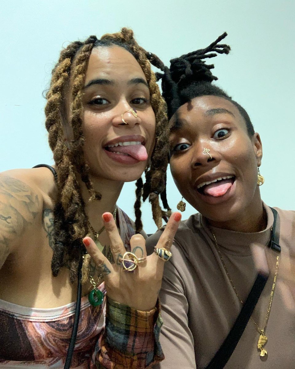 Just wanna remind y’all that <a href="/MO_Nature/">MOTHER NATURE 🌍</a> been putting out quality music for a minute and they need flowers NOW ! I been revisiting these projects &amp; they slap every time!

SZNS
music.apple.com/us/album/sznz/…

Nature’s World
music.apple.com/us/album/natur…