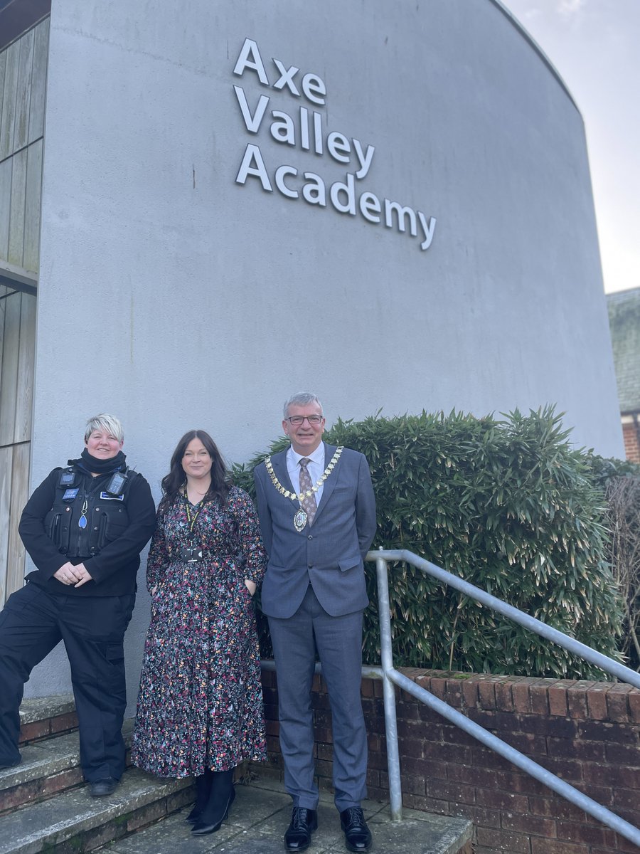 We were proud to show Councillor Ian Hall and PCSO Hayley Widger our school today. They then spent the morning speaking with Laura Jenkins about the important community link ups that make a daily difference to our children. #weareava #smallbutmighty #partofourcommunity