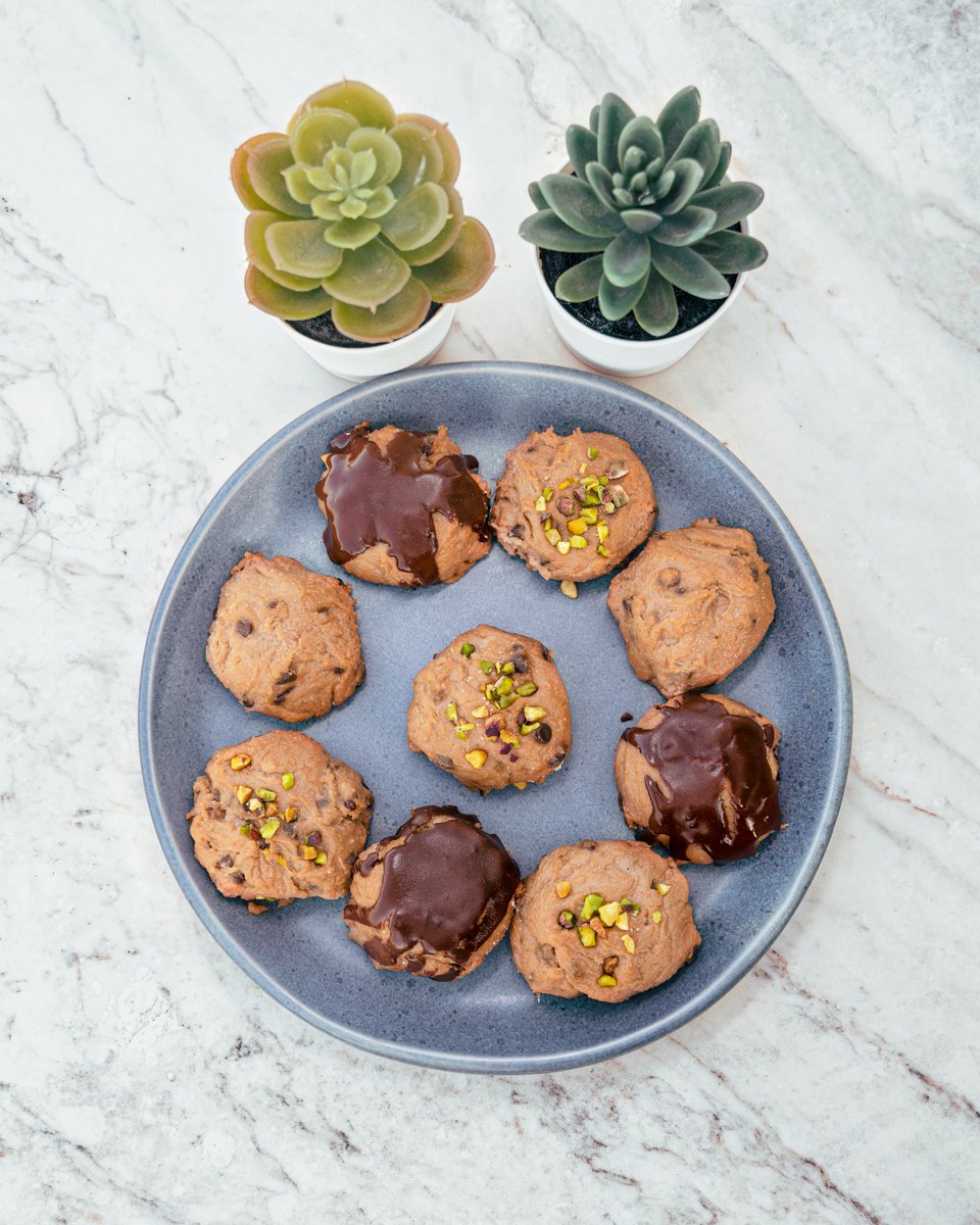 HopeWritingLig1's tweet photo. 📸 Food Photography
🍪 Ricette healthy
-
#canon #canonphotography #canoneosr #dolci #food #composizione #foodphotography #setphotography #shooting #healthy #healthyfood #healthy #dolcisalutari #colazionesana https://t.co/OGsyvPU2Wx