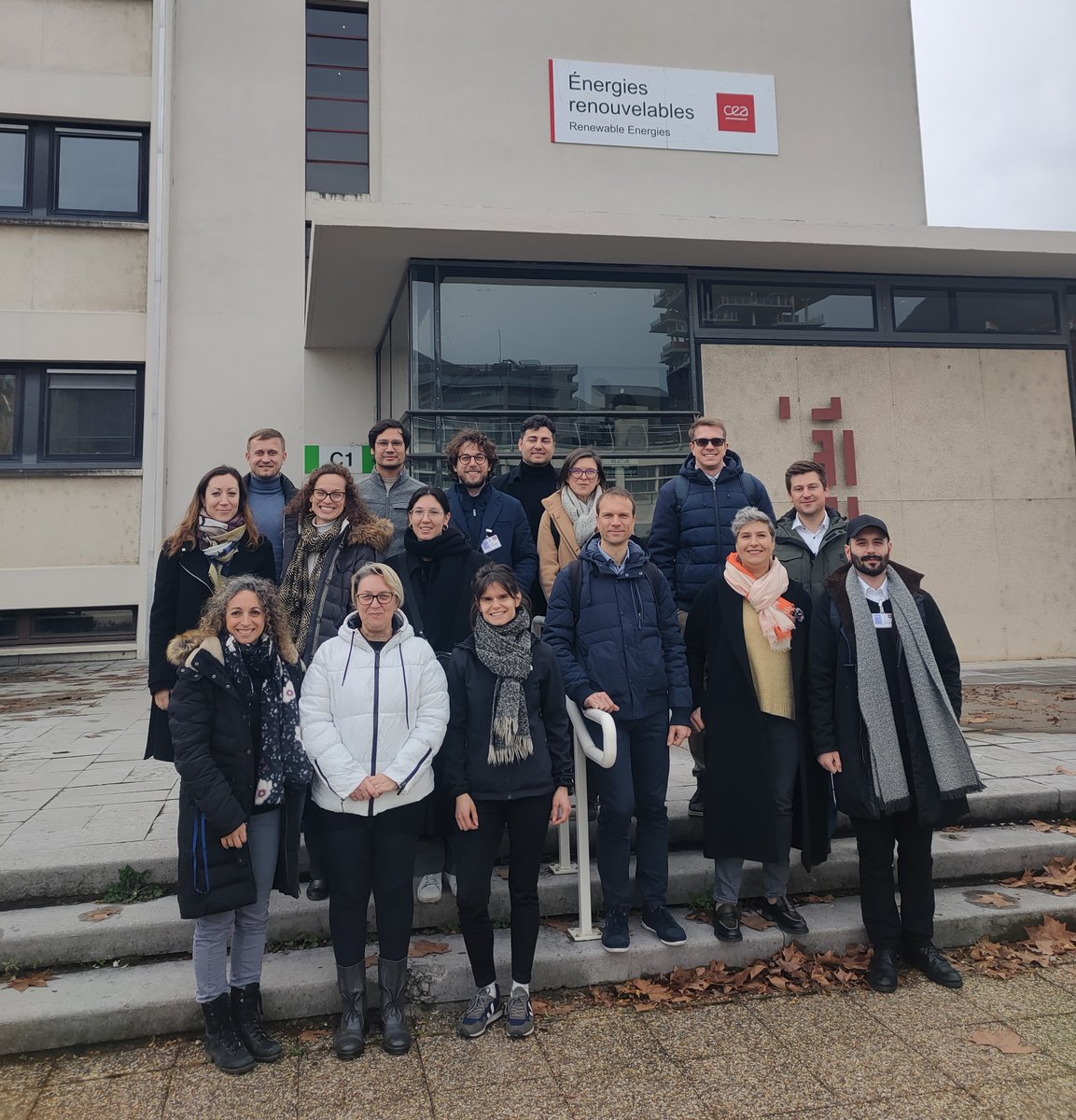 best4hy's tweet photo. @best4hy team gathers in Grenoble: a wonderful meeting to discuss the achieved results and the further steps. We are ready for this challenging last year of #BEST4Hy! Many thanks to @CEA_Officiel for the hospitality and the visit to their interesting lab π https://t.co/vosVqXtB6o