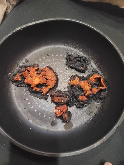 やばいwwww昨日の夜中焼いたっぽいけど記憶ないwww 