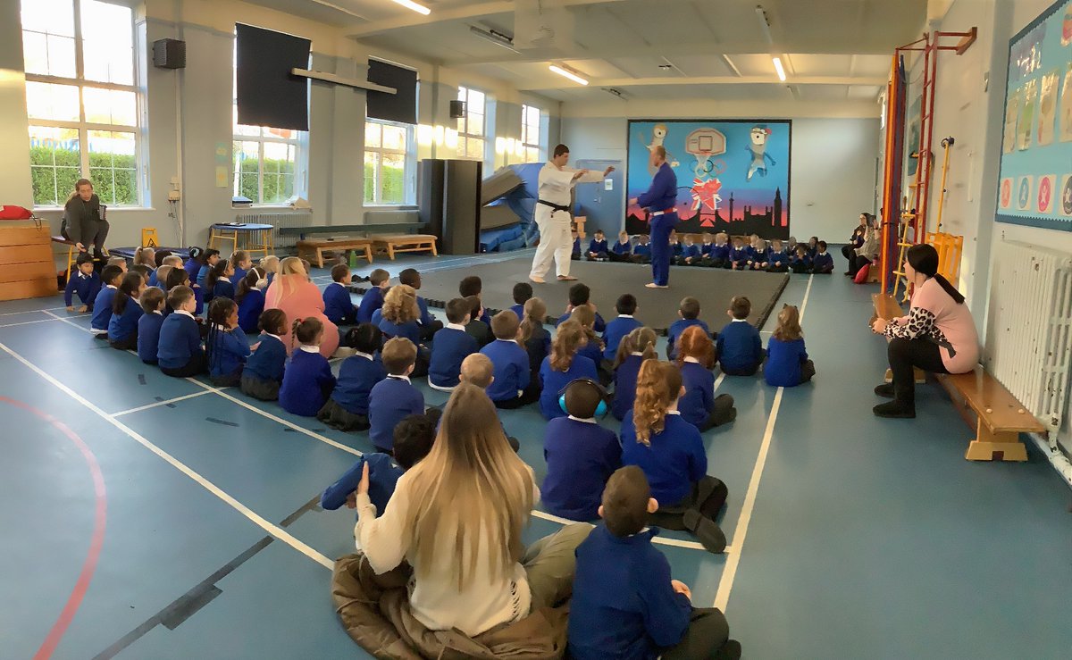 MuschampPrimary's tweet photo. Thank you @Westcroftjudo for a fantastic Judo session with year 1️⃣. They thoroughly enjoyed rowing the boat and the seatbelt game! https://t.co/d15qdGbl7R