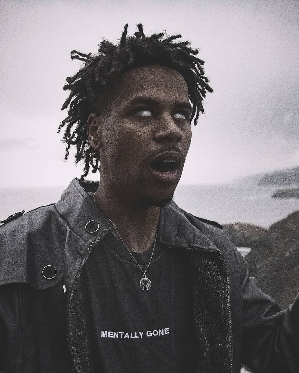 wyntonodd's tweet photo. Not an OG, not on Allowlist but bribed someone in the app department to graduate to #CertifiedFool 🤡 (𝘣𝘰𝘶𝘨𝘩𝘵 𝘴𝘦𝘤𝘰𝘯𝘥𝘢𝘳𝘺)

ᴘᴜʙʟɪᴄ ᴍɪɴᴛ ꜱᴏᴏɴ 𝗡𝗙𝗔ᴇʀꜱ!  @TheFoolAcademy 🎓

Anyway, here’s my academy photo - hope i get a reward!🤞🏾 white eyes = too much degen https://t.co/kVrdKmIzYS