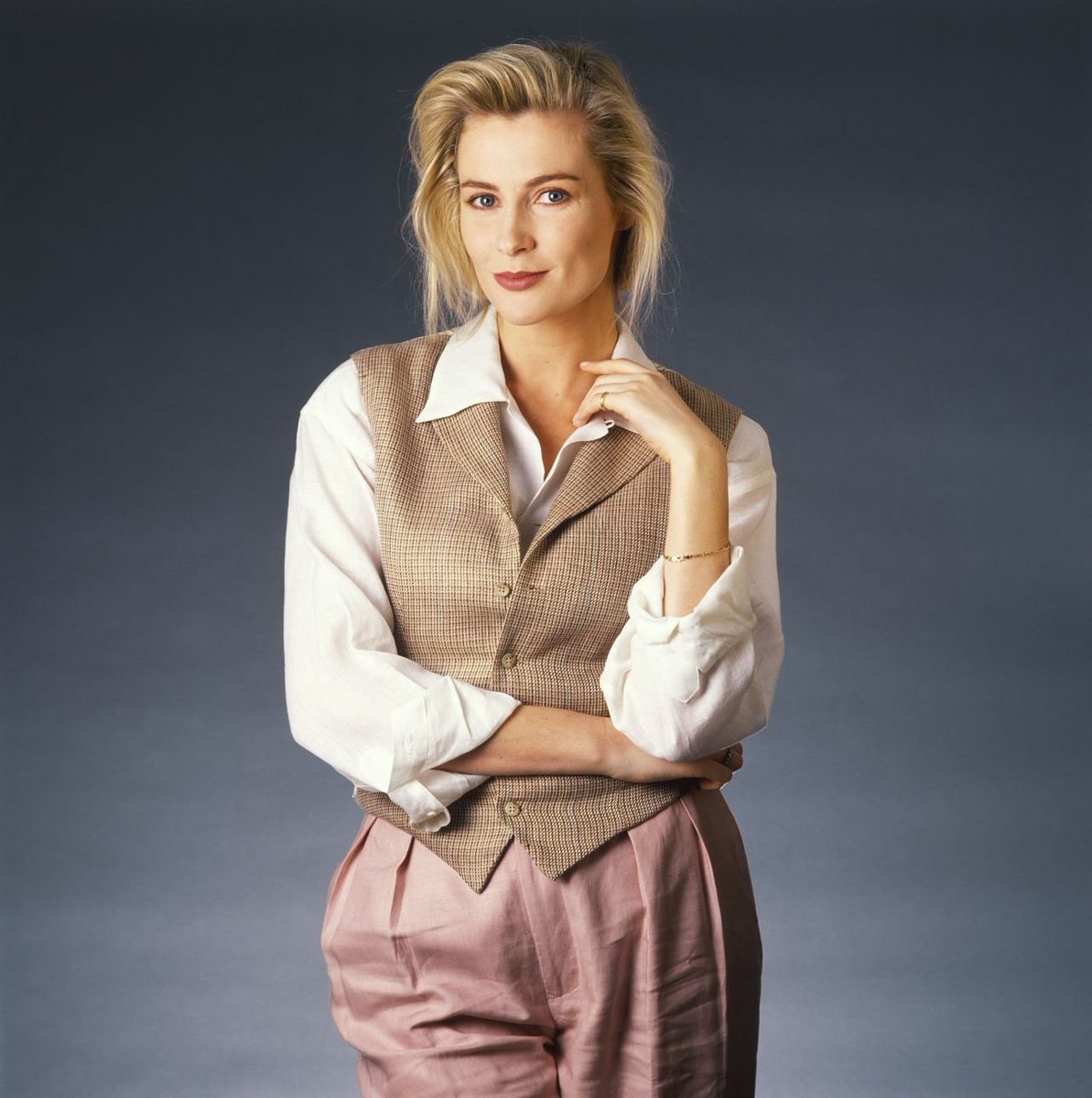 RedandLegs 🇺🇦 on Twitter: "Alison Doody"