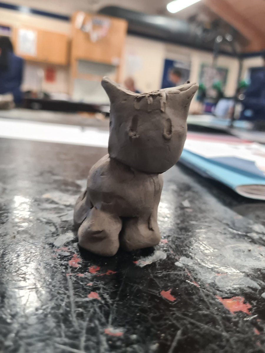 Year 7 have been learning the science behind their pottery skills @MountDepartment as we explored the world of ceramics! Well done Year 7 on your creations! #MSJcommunity #MSJfantasticfriday