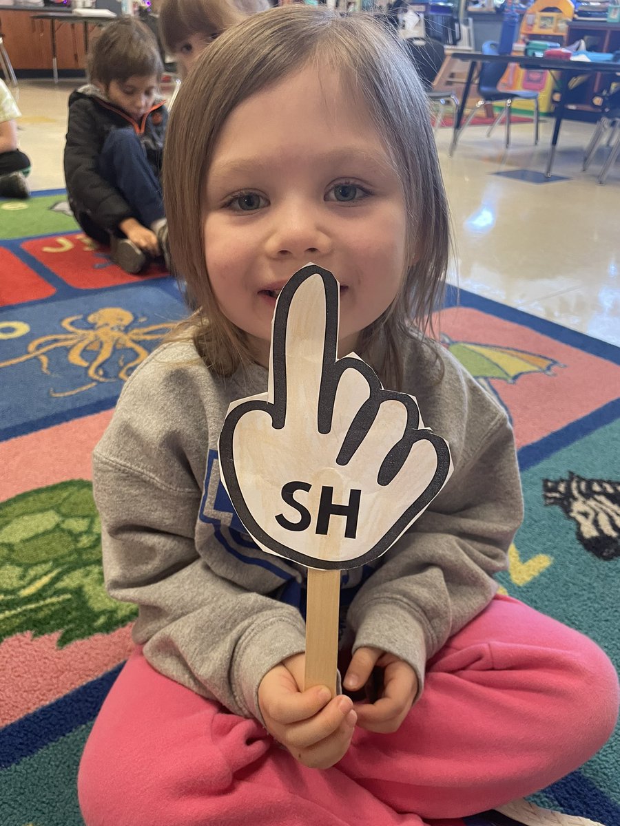 LVEADAMS's tweet photo. This week we learned all about the /sh/ sound!  #LVEBelongs https://t.co/AVrf6ZiKhG