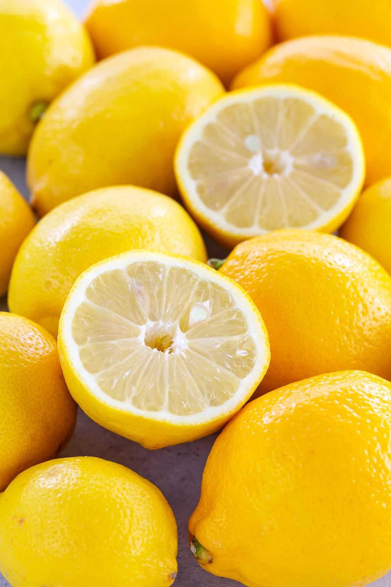 Asis_Patel's tweet photo. L is for Lemon Slices - Mr Kipling came in strong with this timeless piece of visual design, keeping it simply inspired by real lemons slices - White &amp; Yellow

🍋 Hellow Yellow Lemon (Slices) 🍋 https://t.co/8AG577IyvQ