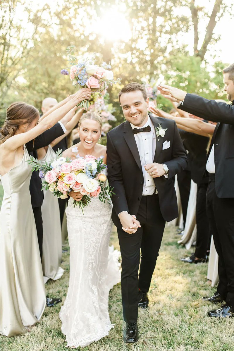 Pastel Spring Wedding in Georgia

@hannahwadephoto