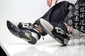 idgaf_sh's tweet photo. @atmos_usa can i submit my alt grails here 🥹 KICKS LAB x ASICS GEL-LYTE III "KL-SHINOBI" #atmoscollectorsclub missed out on these in 🇯🇵, purple lobsters in shanghai, SB Dog Walkers EA in SF… acknowledging i have angered the shoe gods and karma has been taking L’s since late 2018 🤦‍♂️ https://t.co/6SPHYdKzY1