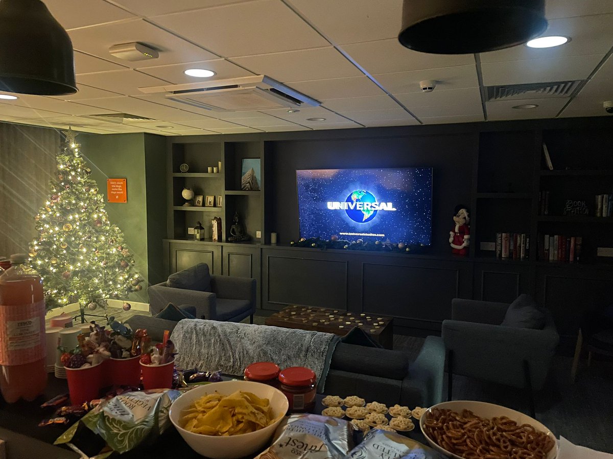 That Nurtur Life 🧶🍿🖋️

Check out what our Nurtur residents got up to in December - including some tasty baking, movie nights, and festive memories ✨

Read all about our Nurtur community here: nurturstudentliving.com/nurtur-life-in…👈

#NurturLife #StudentLiving #FridayFeeling
