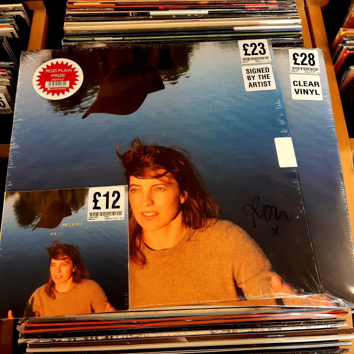 FOPPofficial's tweet photo. NEW MUSIC FRIDAY

• @ROZIPLAIN - #Prize
• @GazCoombes - #TurnTheCarAround
• #VV - #NeonNoir
• @joesefjoesef - #PermanentDamage

#gettfopp #vinyl #records #CD #GazCoombes #VilleValo https://t.co/iunjP6bRt4