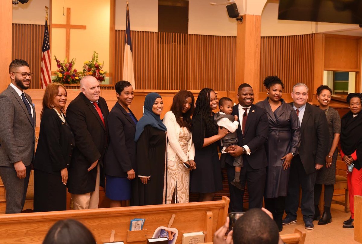 Twelfth Baptist Church (@twelfthbaptist) on Twitter photo On Sunday, we honored the life of Rev. Dr. Martin Luther King, Jr. & we has been recommitting to that legacy all week!
Special thanks to our awardees @andreaforag & <a href="/curry0968/">吹薩者</a>!
Also thanks to <a href="/askimari/">Imari Paris Jeffries</a>, @tania4d7, <a href="/EdforBoston/">Ed Flynn 愛德華費連</a>, & <a href="/SuperBaston/">Nora Baston</a>, & our community!
#mlk2023 On Sunday, we honored the life of Rev. Dr. Martin Luther King, Jr. & we has been recommitting to that legacy all week!
Special thanks to our awardees @andreaforag & <a href="/curry0968/">吹薩者</a>!
Also thanks to <a href="/askimari/">Imari Paris Jeffries</a>, @tania4d7, <a href="/EdforBoston/">Ed Flynn 愛德華費連</a>, & <a href="/SuperBaston/">Nora Baston</a>, & our community!
#mlk2023