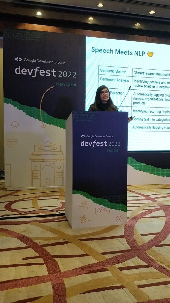 Akii_20's tweet image. It was a phenomenal experience speaking at DevFest New Delhi on Conversation Intelligence!✨
This time it was super special as I also spoke at the keynote & my mom was there sitting in the audience watching me live.💖
Thankyou so much for the love & support.🤗
#DevFest2022 #AI