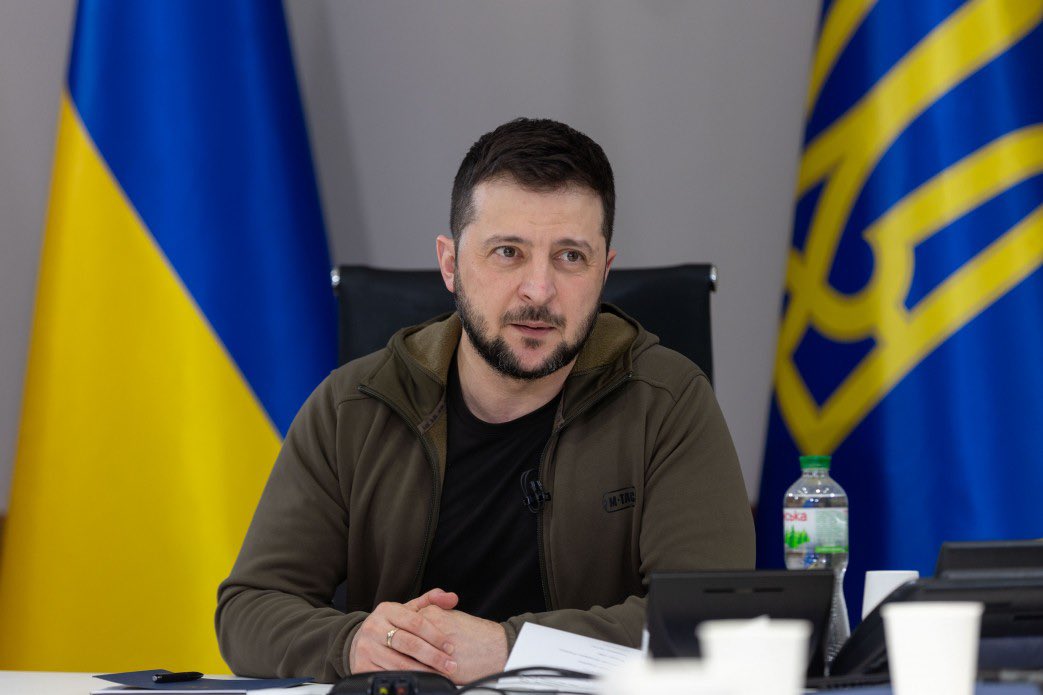 Zuzana Čaputová (@zuzanacaputova) on Twitter photo Talked w/ <a href="/ZelenskyyUa/">Volodymyr Zelenskyy / Володимир Зеленський</a> about the situation on the frontline, our continued diplomatic and military support & deepening of our bilateral cooperation. #Slovakia supports #Ukraine’s efforts at just & lasting peace, incl. through #PeaceFormula.
📷 The Presidential Office of Ukraine Talked w/ <a href="/ZelenskyyUa/">Volodymyr Zelenskyy / Володимир Зеленський</a> about the situation on the frontline, our continued diplomatic and military support & deepening of our bilateral cooperation. #Slovakia supports #Ukraine’s efforts at just & lasting peace, incl. through #PeaceFormula.
📷 The Presidential Office of Ukraine