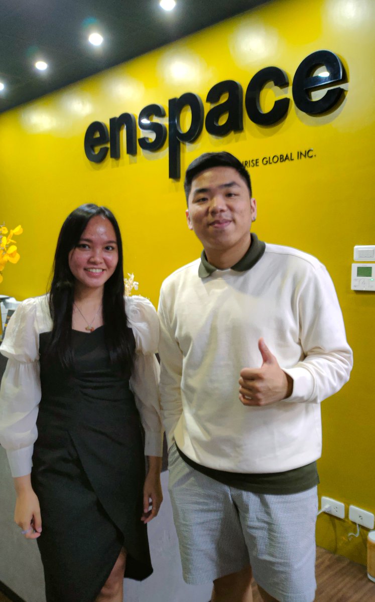 elle_web3cebu's tweet photo. Nice to meet you Nicco of @arkofdreams . Welcome to Cebu!!
📍@enspacecebu 🤝🏻🌐👾

 #PitSenyor #web3cebu #metaversegame #MetaverseNFT #enspacecebu https://t.co/4pl30be0Gd