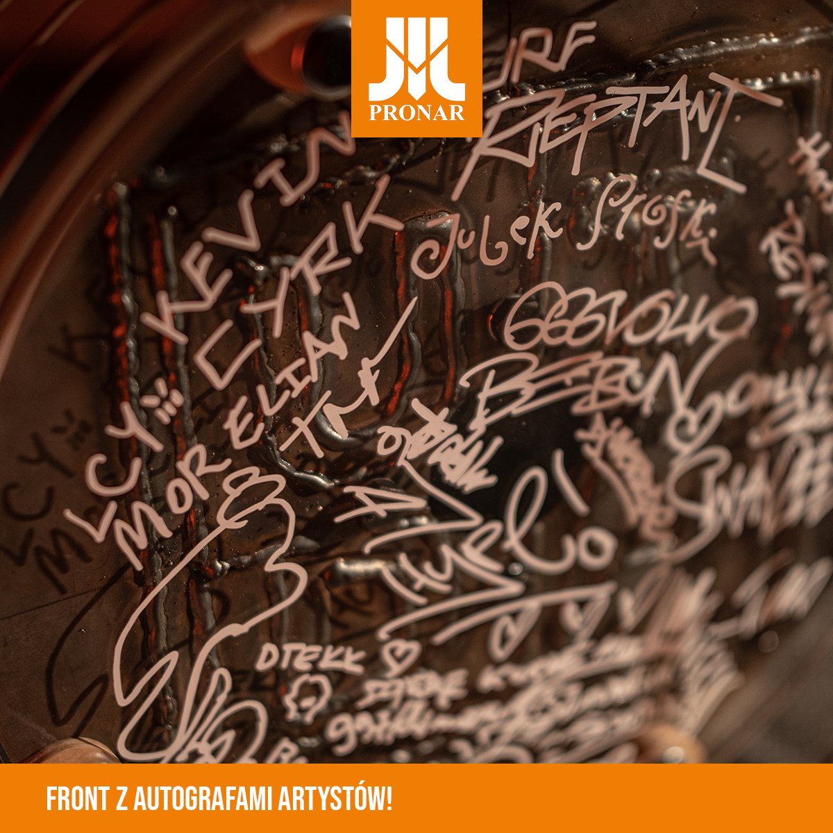 #NASPAWANI

Pamiętacie nasze stanowisko na zeszłorocznym Up To Date Festival? Na miejscu obiecaliśmy, że tarcza którą wyspawacie, trafi w postaci statuetki na @WOŚP - i słowa dotrzymujemy 😏

allegro.pl/oferta/statuet…