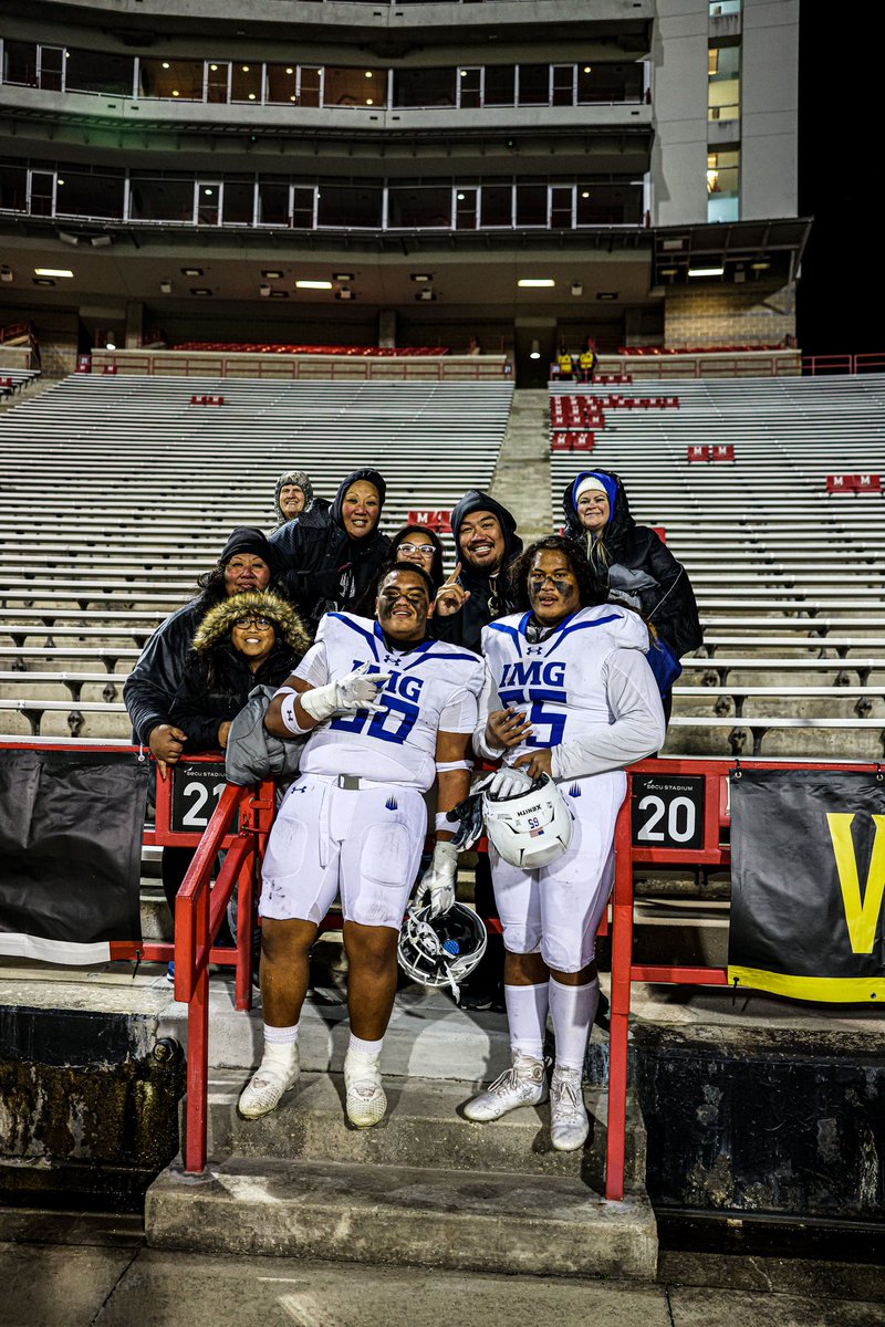 SantanaAlo2's tweet image. Thank you Heavenly Father for blessing me with another year with family and friends. 1️⃣7️⃣ 🫶🏽 #LLPops #LLGMA #LLTL