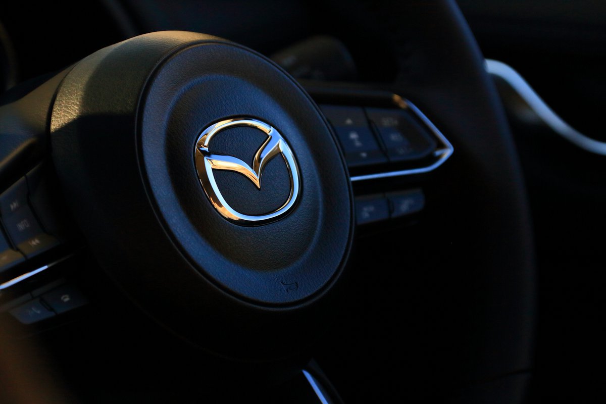 cx5_with_frogs's tweet image. マニュアルは良いぞ。
【仕様】
CX-5 (XD, 4WD, MT, 23年次改良版)
PRO-XROSS STYLE
AutoExe 各種ボディ補強パーツ
AutoExe スポーツクラッチライン
TOYO TIRES OPEN COUNTRY R/T 235/70R16
RAYS M8

#cx5
#withMazda