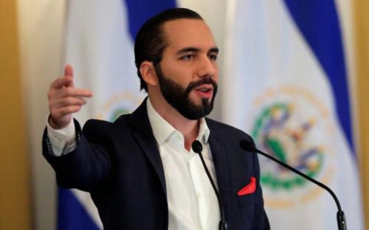 Casiooficiol's tweet photo. Nos dimos cuenta que el presidente millennial de #ElSalvador nunca usa reloj.👀

¿Será que @nayibbukele acepta uno de nuestros mejores CASIO para continuar su exitoso gobierno?🤩 https://t.co/J226FVVKyY