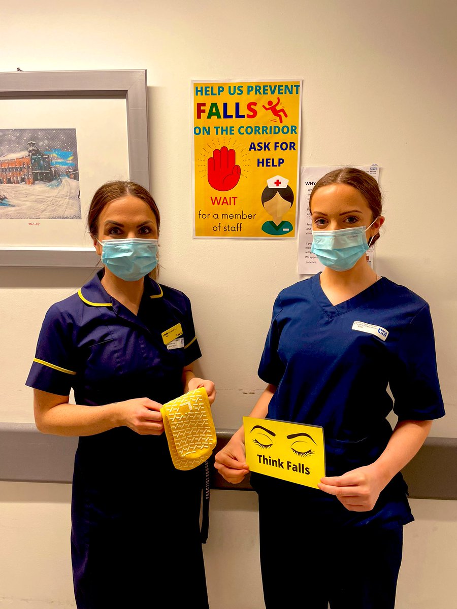Today we’ve launched the ‘yellow non-slip’ socks in @EDSalfordRoyal as a visual aid to help reduce falls in high risk patients. #fallsreduction #reduceharm #reducefalls #CFS #thinkfalls #spothesocks