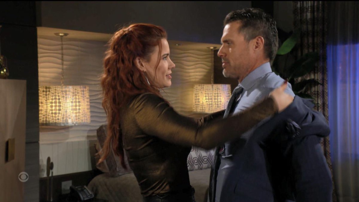 KingMinos777's tweet photo. Soap Opera Rule 47b:
"When trying to conceal a pregnancy from one of the two brothers who may be the father, ALWAYS HIDE THE PRENATAL VITAMINS!"
#YR #Soap101💊📓📺🫧 https://t.co/upC1kVVwBh