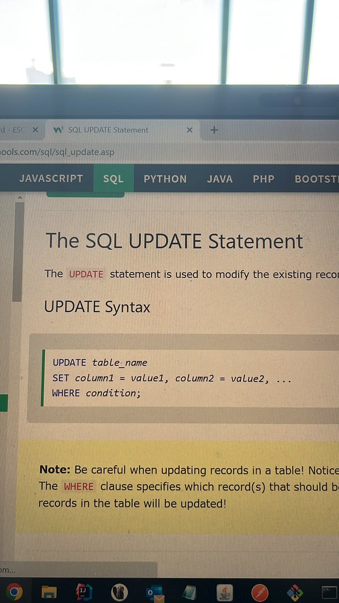fidelagostoJS's tweet photo. Va a pasar el tiempo y voy a seguir buscando el update en google😂 https://t.co/LjFvGtcTQT