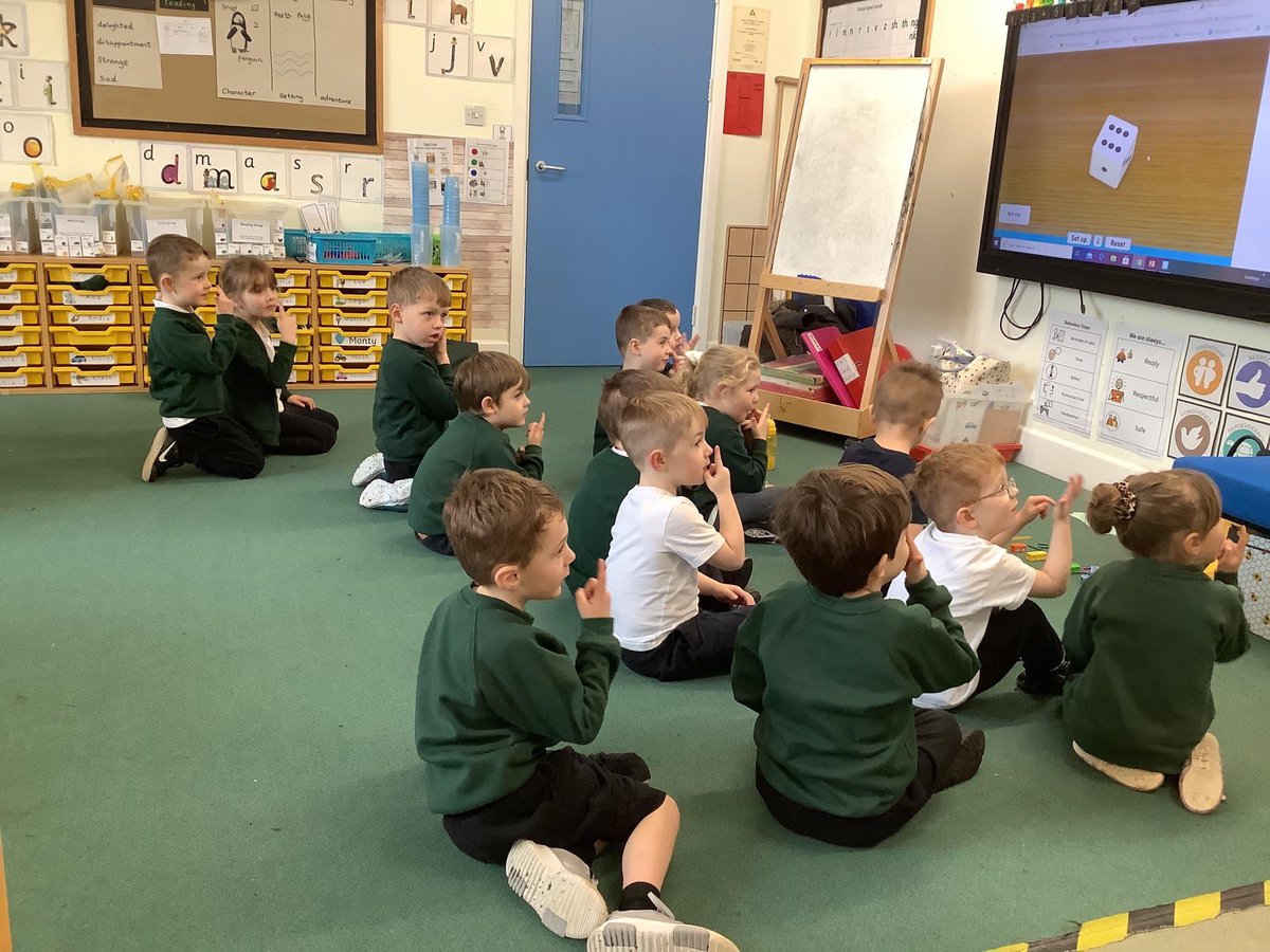WeatherstonJane's tweet image. This week in our @NCETM mastering number sessions. We have enjoyed matching @numberblocks towers and actions such as patting our head or tapping our nose and clapping to digits! We played a feely bag game to guess the digit too #eyfs #maths #masterymaths #number