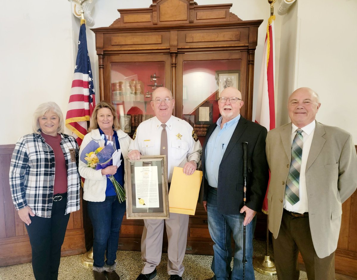 dwoodchambersct's tweet photo. Congratulations to Sheriff Sid Lockhart on your retirement.  You have made Chambers County a better place https://t.co/F0AiP7X801