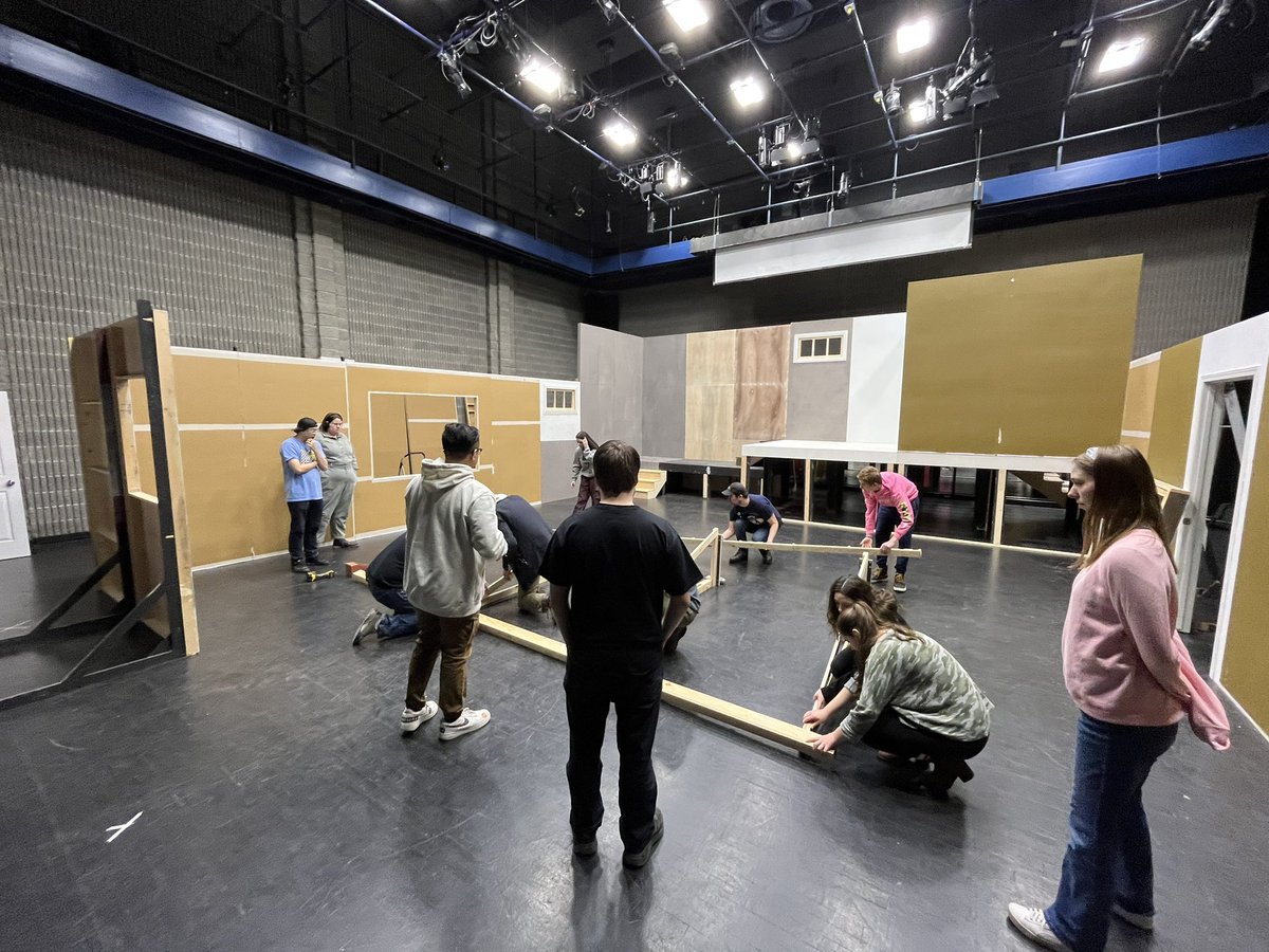 Our film students are working on an ambitious set this month. Here's a peek at the 2nd years putting the walls up. #MyRDP